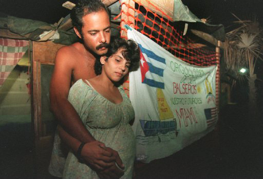 Pregnant woman and husband at Guantánamo. Photo courtesy of Miami Herald.