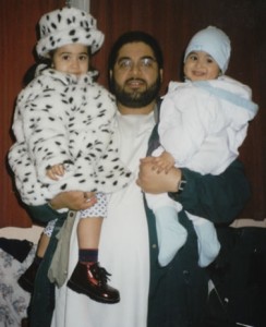 Abdul_Shaker_with_Children[1]